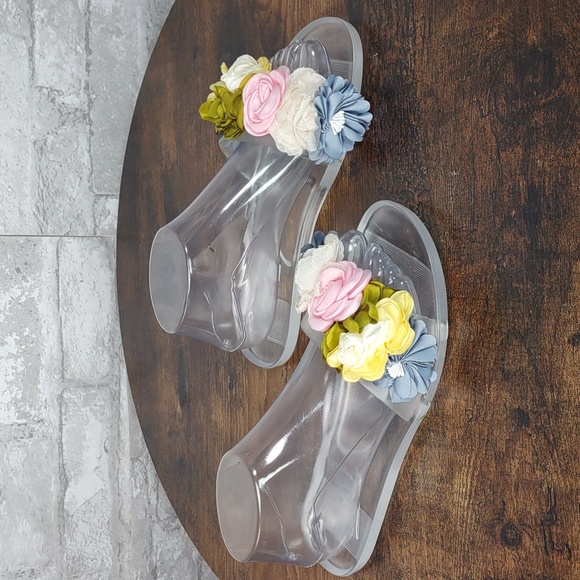 Clear Jelly Slides w/Flower Trimmed Band - Picture 2 of 7